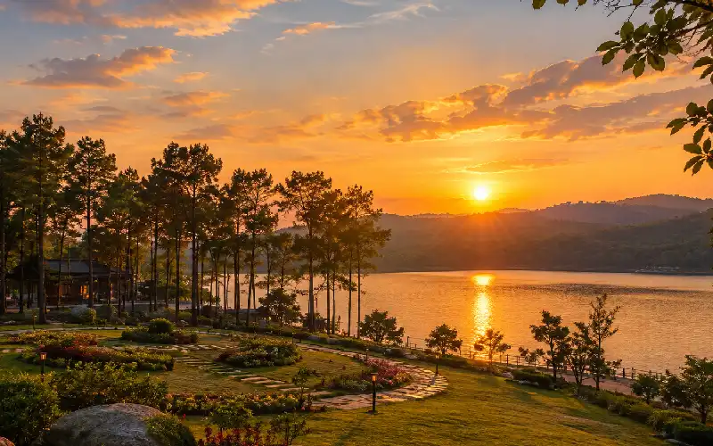 Hoàng hôn trên Hồ Hao Hao Nghi Sơn